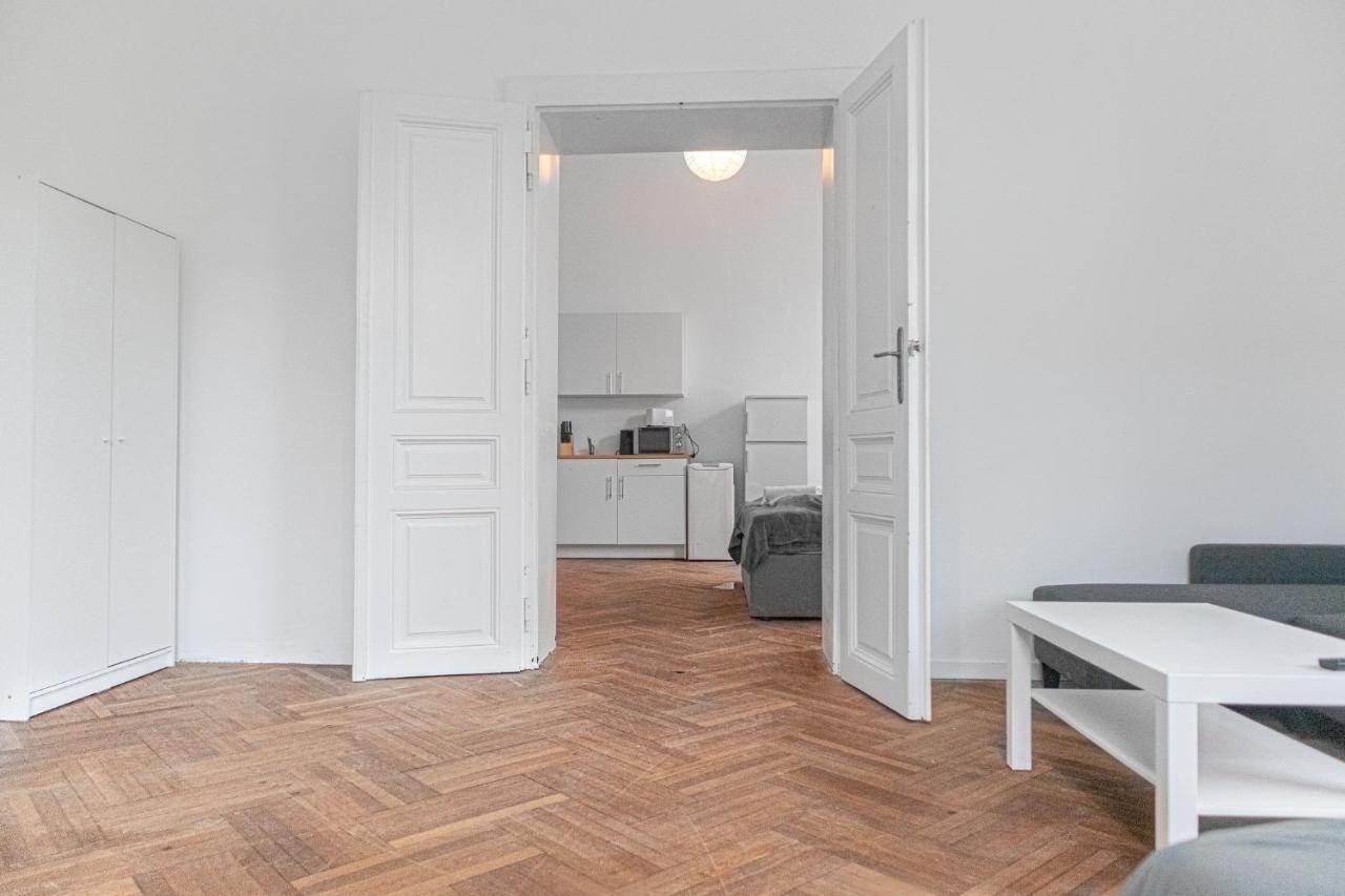 Joyful At Superb Location Near Akh Hospital * Wien